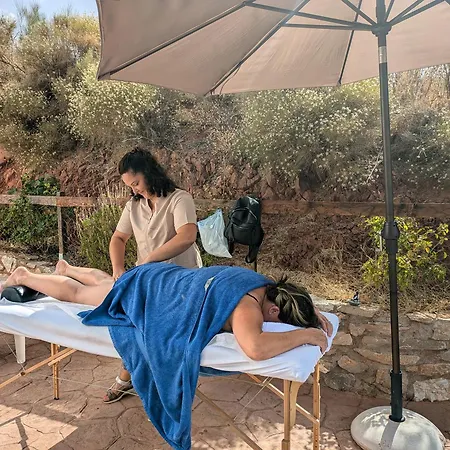 Casa Kisi Cottage, Rural Boutique בית הארחה קולמנאר